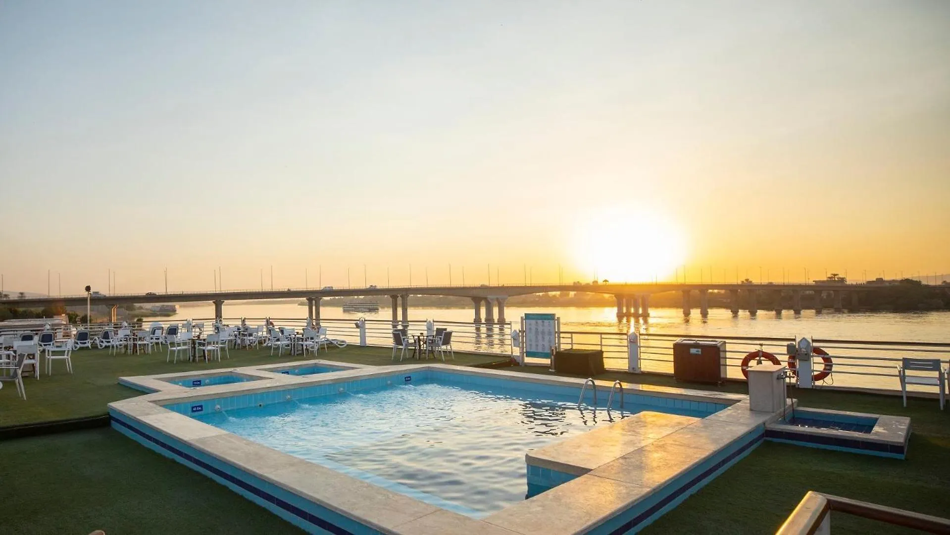 Nile Cruise Luxor 4 Nights Aswan 3 Nights Hotel 5*,